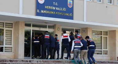Mersin merkezli 2 ilde gerçekleştirilen DEAŞ operasyonuna 7 tutuklama