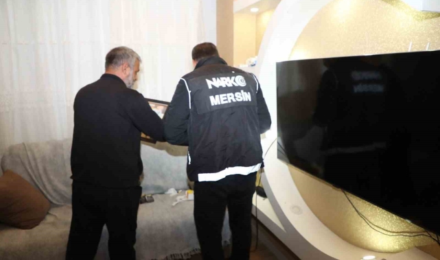 Mersin'de torbacılara operasyon: 26 gözaltı