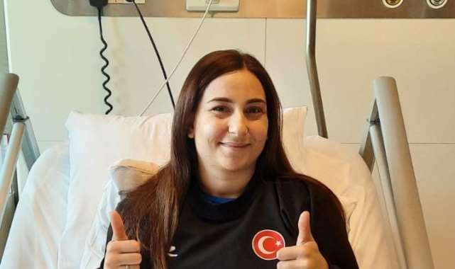 Milli hentbolcu Beyza Karaçam, ön çapraz bağ ameliyatı oldu