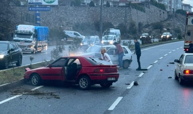 Muğla'da zincirleme trafik kazası: 2 yaralı
