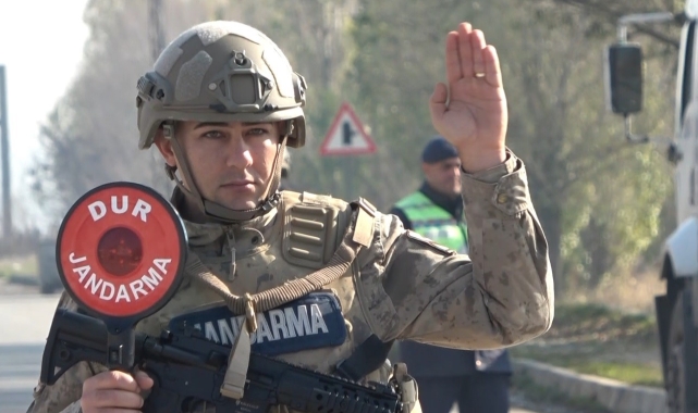 Muş'ta zorunlu kış lastiği uygulaması başladı