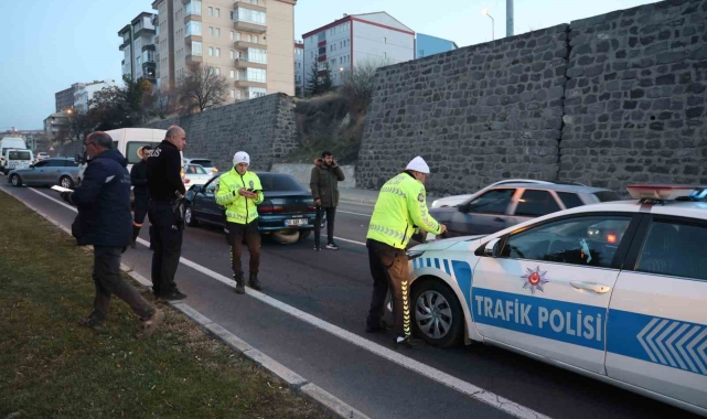 Nevşehir'de minibüs ile otomobil çarpıştı: 2 yaralı