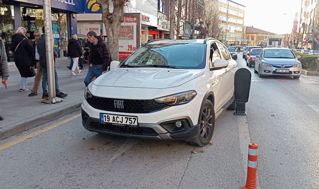 Otomobil ile çarpışan motosiklet sürücüsü yaralandı