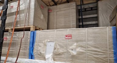 Panel kapılara gizlenen 72 bin 700 kutu sigara yakalandı