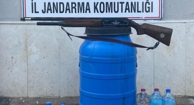 Pet şişelerde sahte içki ele geçirildi