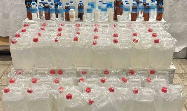 Polis kaçak alkol üreten şahsı yaptığı çalışmayla yakaladı