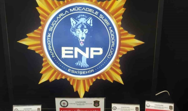 Polisten uyuşturucu satıcılarına darbe