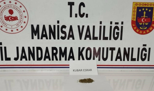 Salihli'de şüpheli şahıstan kubar esrar çıktı