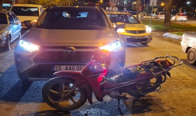 Samsun'da otomobille çarpışan motosikletin sürücüsü yaralandı