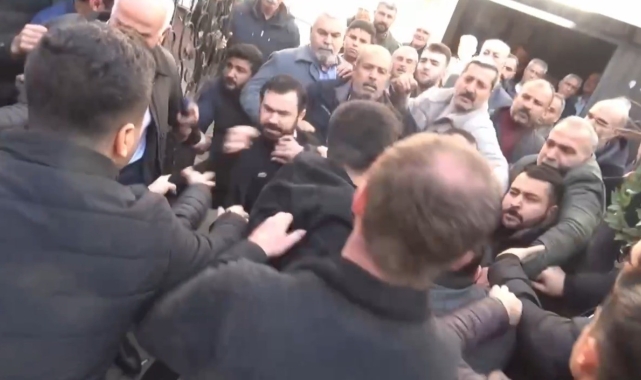 Şanlıurfa'da TSK'yı suçlayıcı konuşan DEM Parti yöneticilerine müdahale: 10 gözaltı