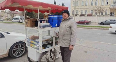 Şeker hastası olunca yiyemediği tatlıyı satmaya başladı