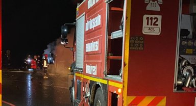 Seyir halindeki otobüs alev aldı