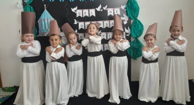 Simav'da 4-6 yaş Kur'an Kursunda Mevlana Haftası etkinliği