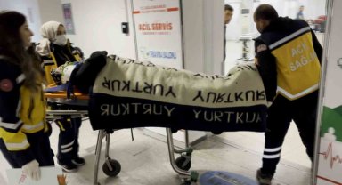 Sinir krizi geçiren eşinden korkan kadın camdan atladı