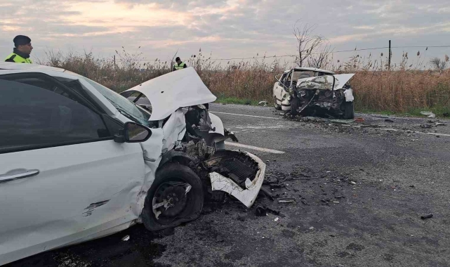 Söke'de otomobiller kafa kafaya çarpıştı: 2 yaralı