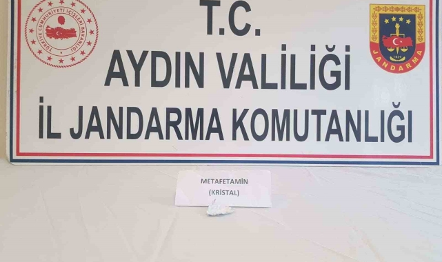 Şüpheli şahısların üzerinde uyuşturucu ele geçirildi