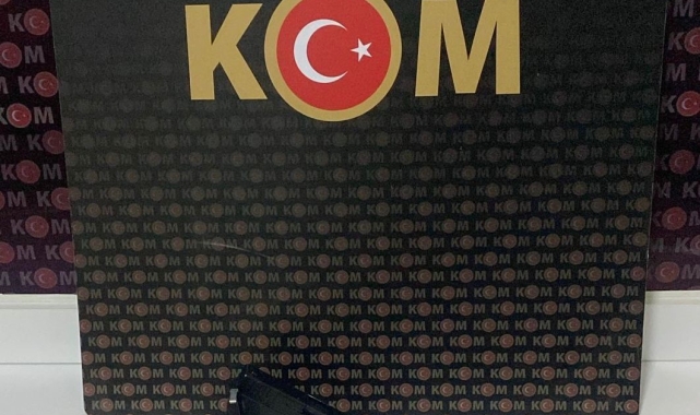 Şüpheli şahsın üzerinden tabanca ele geçirildi