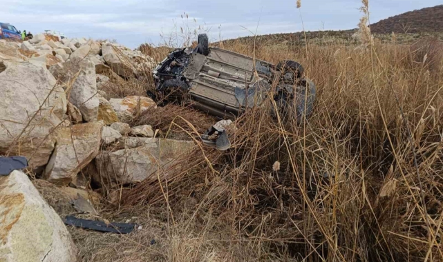Takla atan otomobilde 3 yaralı
