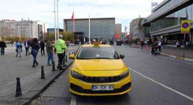 Taksim'de ticari taksi denetiminde şoförlere ceza yağdı