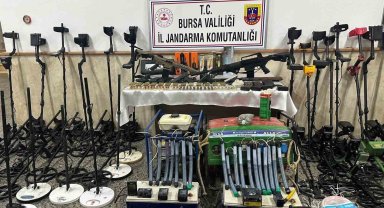 Tarihi eser kaçakçılarına jandarma göz açtırmıyor