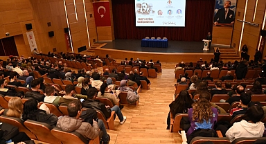 TARİHİ ŞAHSİYETLER PANELİ DÜZENLENDİ
