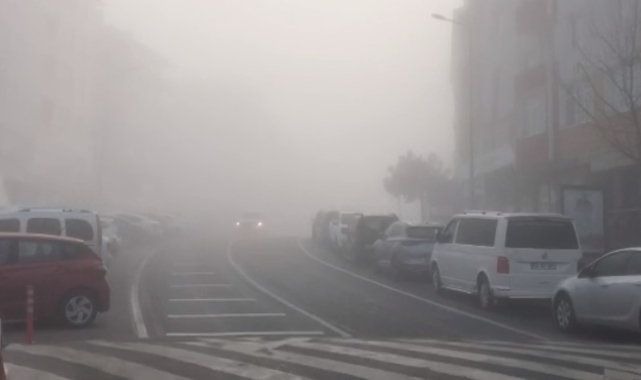 Tekirdağ'da yoğun sis öğle saatlerine kadar etkili oldu