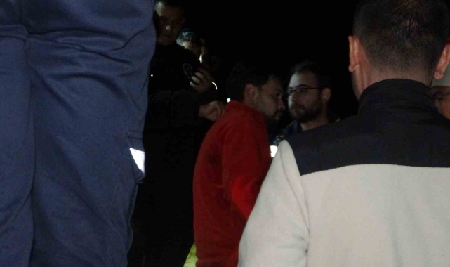 Uçuruma düşen genç sağ olarak kurtarıldı
