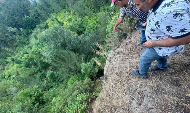 Uçurumdan atıldı, 8 yerinden bıçaklandı