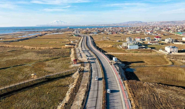Van Gölü sahil yolu açılışa hazır
