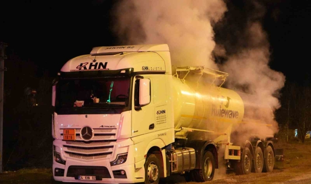 Yalova'dan Azerbaycan'a giden kimyasal yüklü tanker tepkimeye girdi, ekipler harekete geçti