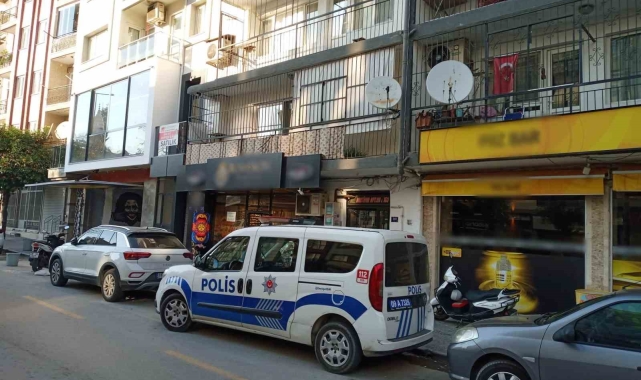 Yaşlı adam evde ölü bulundu