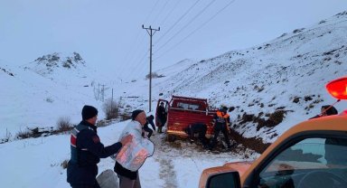Yaylada mahsur kalan vatandaşlar kurtarıldı