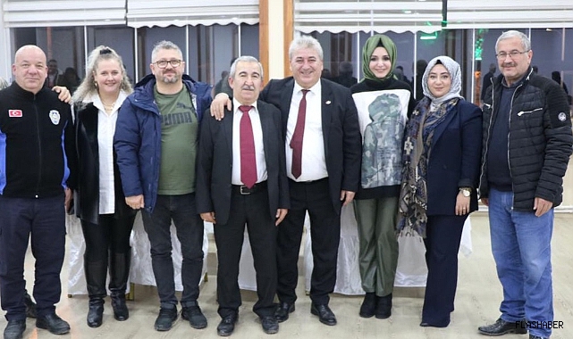 YENİ YIL YEMEĞİNDE BULUŞTULAR!
