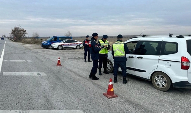 370 araç sürücüsüne 984 bin TL ceza kesildi