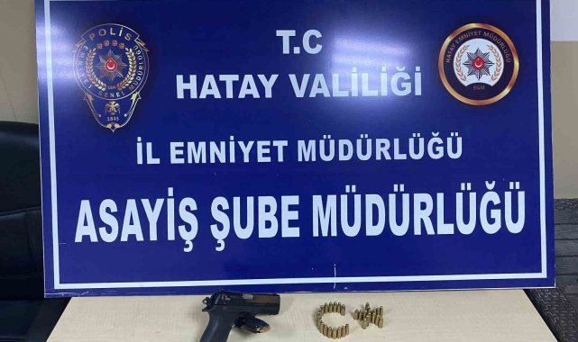 8 yıl hapis cezasıyla aranan şahsın üzerinden silah ve fişek çıktı