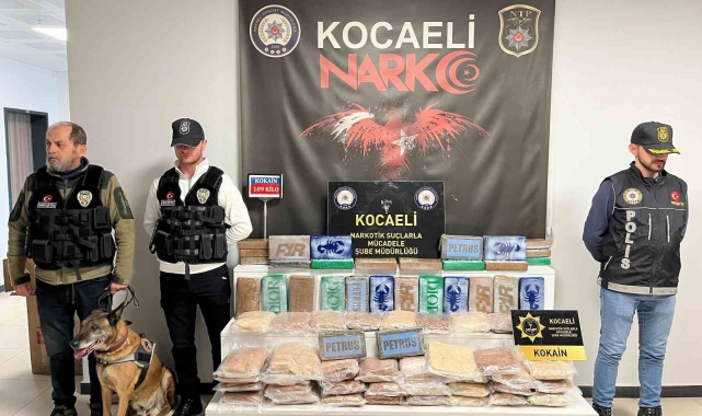 Akrep logolu paketlerdeki 109 kilo uyuşturucu böyle ele geçirildi