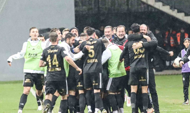 Altaylı Efe Sarıkaya, Grenoble ile anlaştı