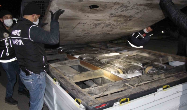 Amasya'da 120 kilogram uyuşturucu ele geçirildi: 2 gözaltı