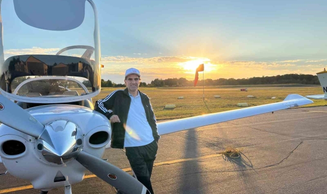 Amerika'nın 'İzmitli' Laz Pilotu uçağını piste böyle indiriyor