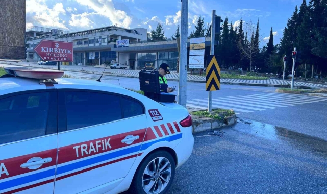 Antalya&#039;da jandarmadan dronlu cep telefonu denetimi
