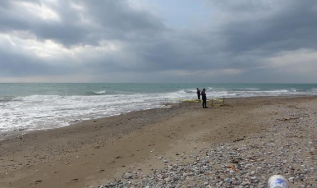 Antalya'da sahilde cansız bedenleri bulunan 5 kişinin ayakkabı ve kıyafetlerinin Suriye'de üretildiği belirlendi