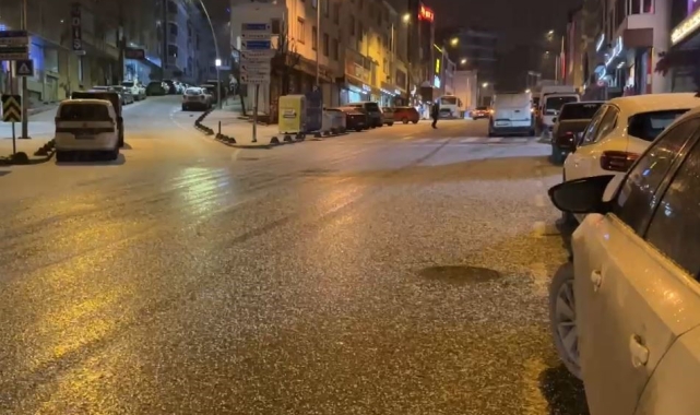 Arnavutköy'de kar yağışı etkili olmaya başladı