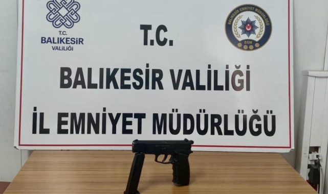 Balıkesir'de asayiş uygulamasında 10 şahıs gözaltına alındı