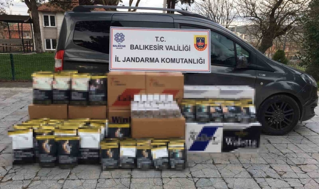 Balıkesir'de kaçak tütün operasyonu: 2 gözaltı