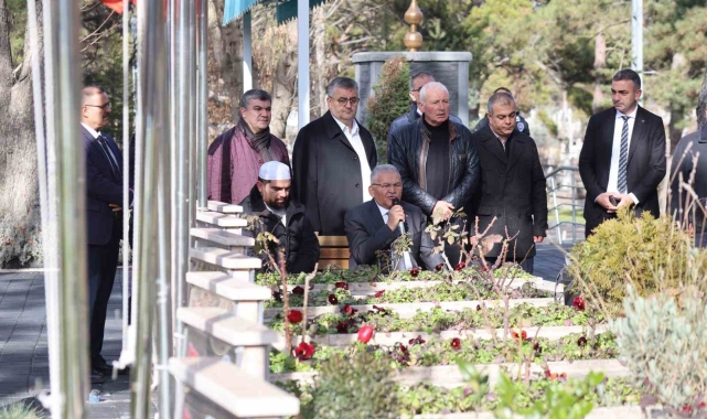 Başkan Büyükkılıç'tan şehitliklere ziyaret