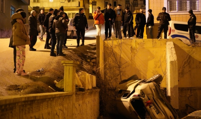Bayburt'ta trafik kazası: 3 öğretmen yaralandı