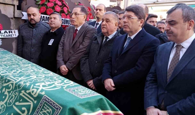 Belediye Başkanı Fırıncıoğlu'nun eşi dualarla uğurlandı