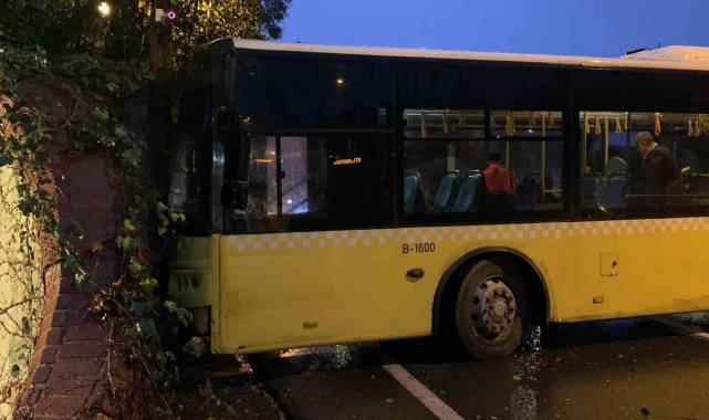 Beşiktaş'ta İETT otobüsü kaza yaptı: 2 yaralı