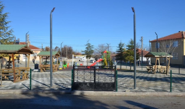 Beylikova'ya parklar güzellik katıyor