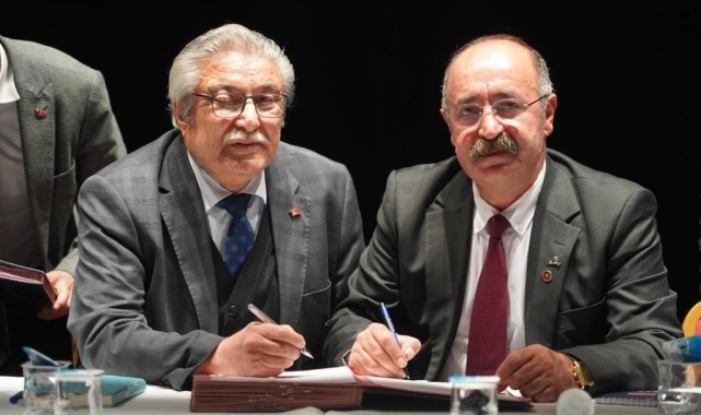 Bilecik Belediyesi'nden işçilerine yüzde 100 zam